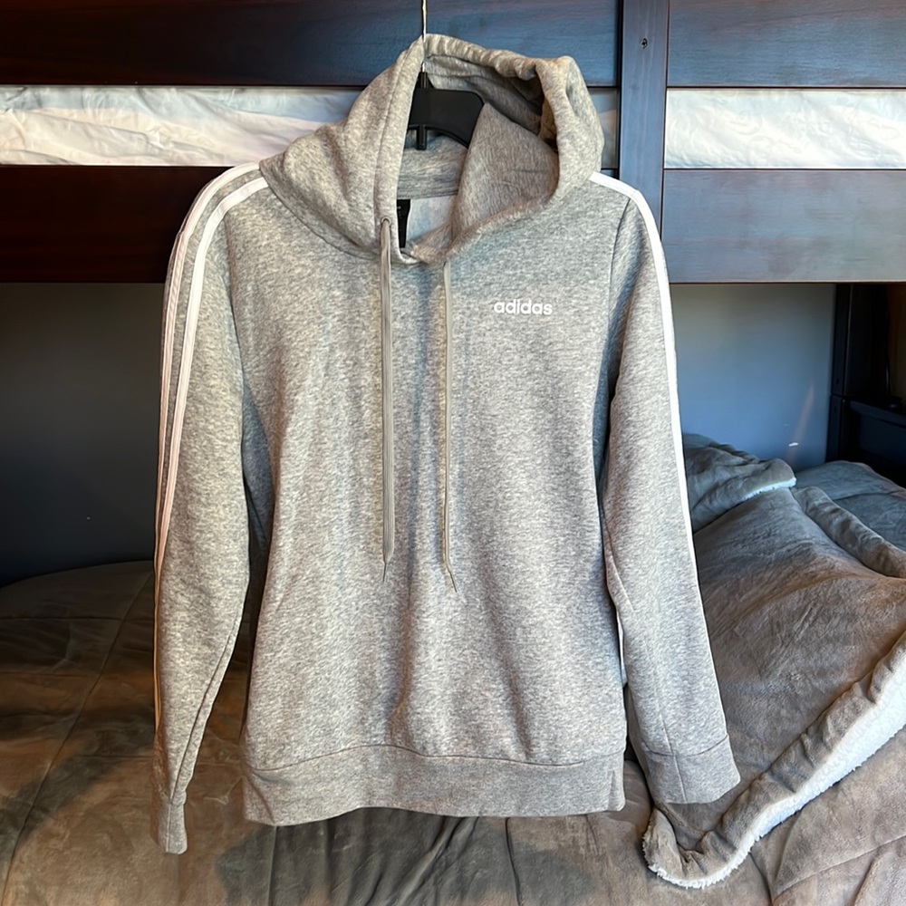 Adidas Sweater